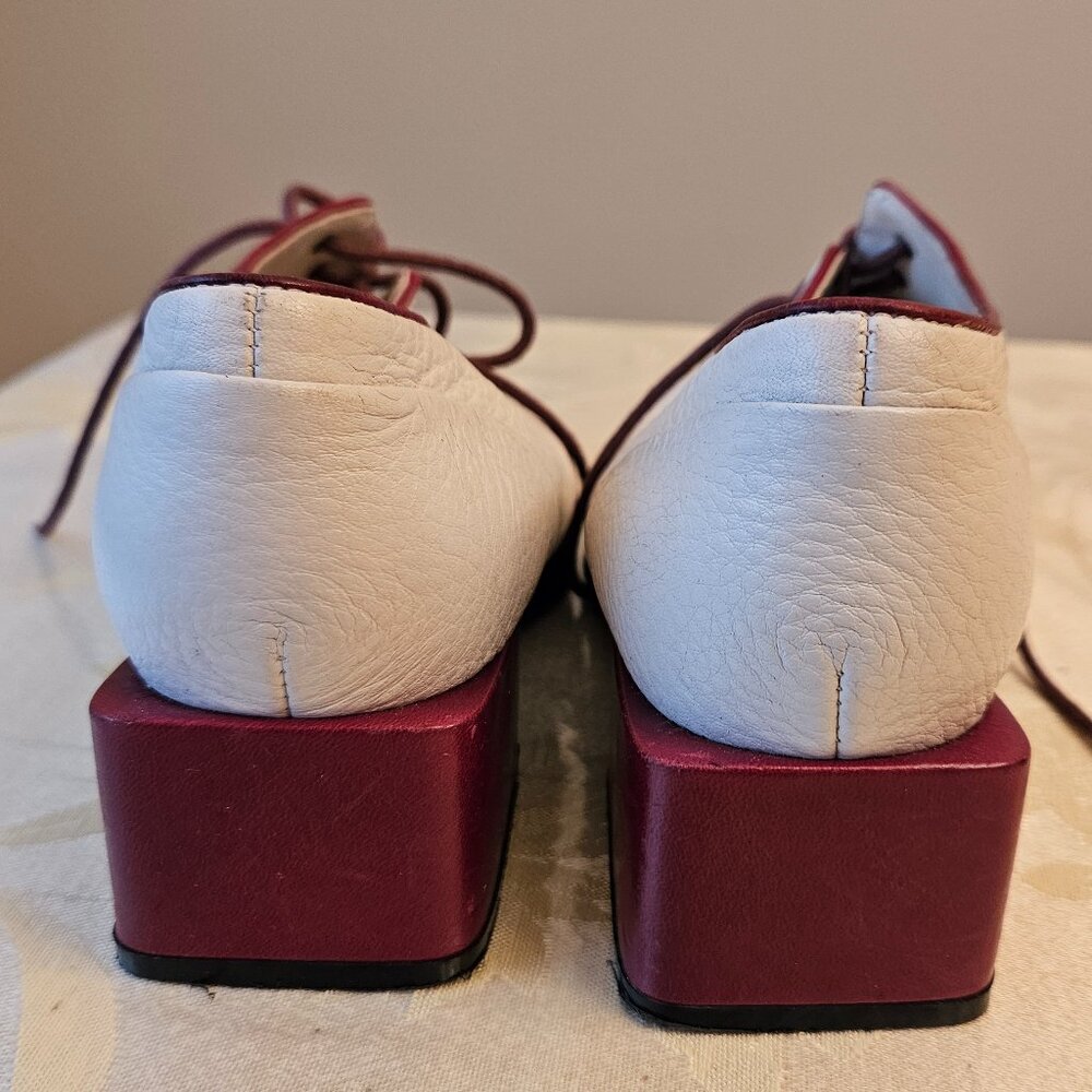 NWOT Cream Colored Oxfords by NO216 - Picture 5 of 11